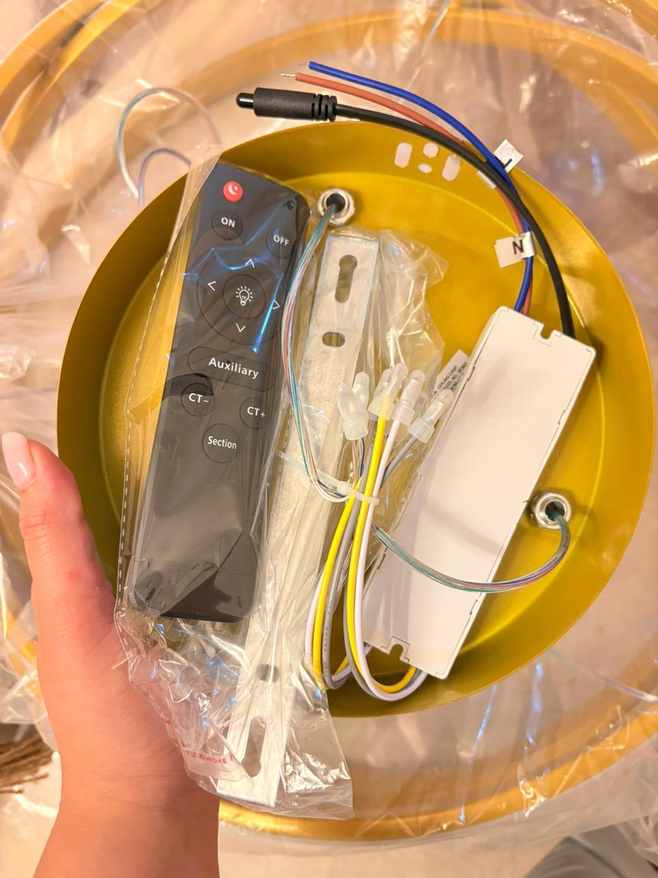 LED Gold Suspendu